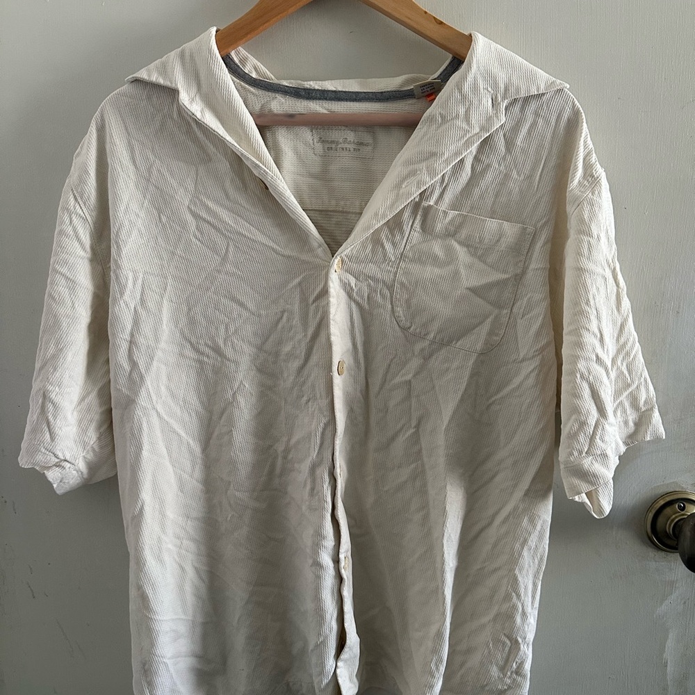 Tommy Bahama 100% Silk Original Fit Cream Hawaiian Short Sleeve Button SZ L